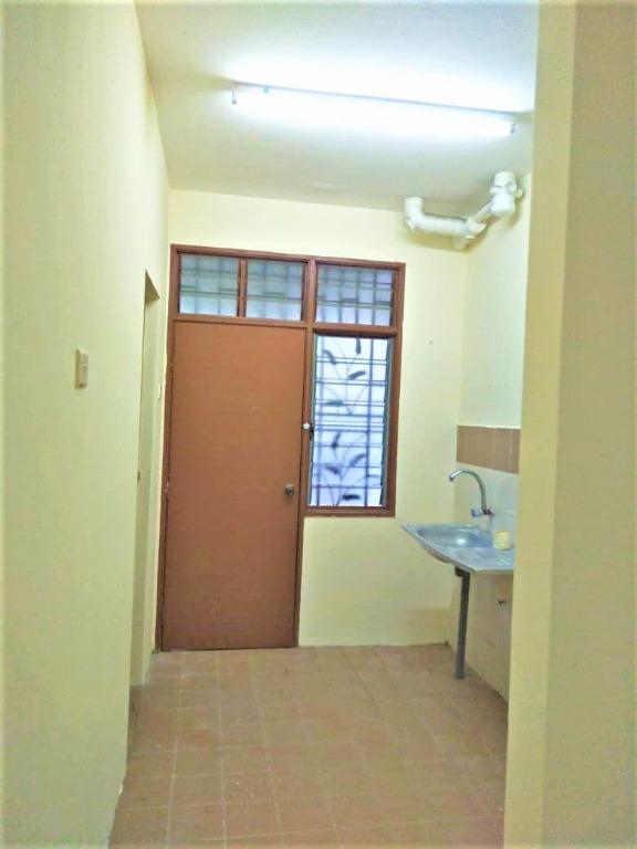 WOW 2 STOREY TERRACE TAMAN BUNGA RAYA BANDAR BARU - photo 4