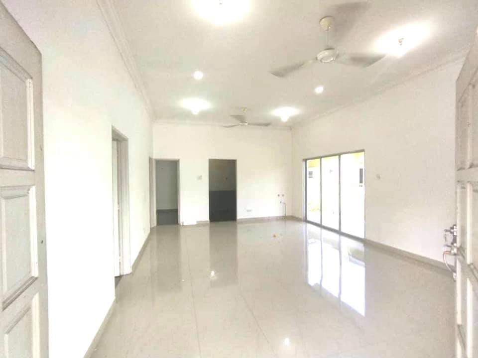 BARU dan RENO Single Storey Semi D Taman Riveria - photo 2