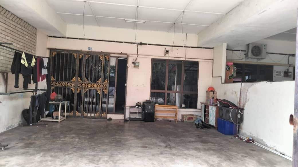 dijual rumah teres Setingkat Balok Makmur  - photo 2