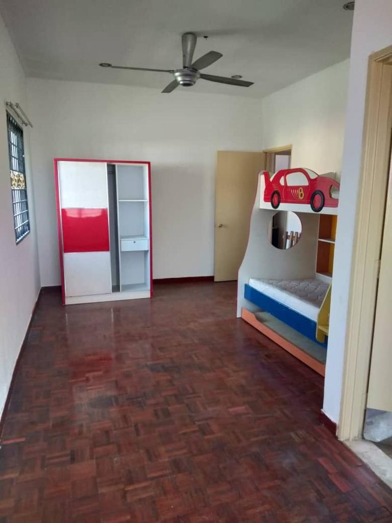 Double Storey, Corner lot Taman Impian Putra, Bang - photo 4
