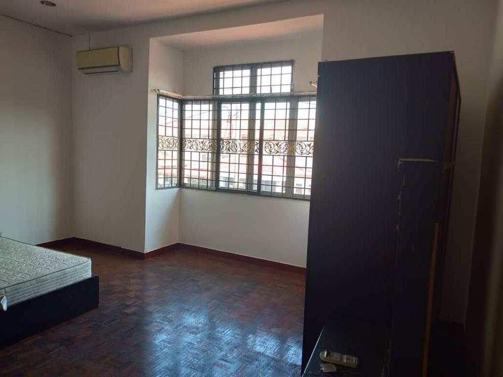Double Storey, Corner lot Taman Impian Putra, Bang - photo 5