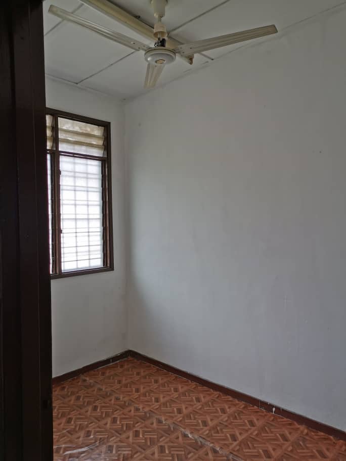 DOUBLE STOREY TERRACED HOUSE, TAMAN PUTRA PERDANA, PUCHONG, SELANGOR - photo 4
