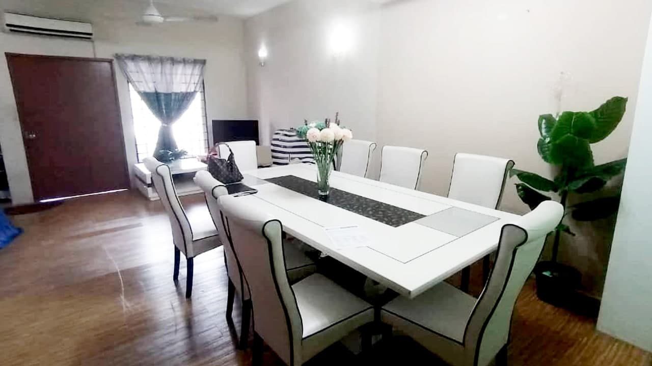 Bandar Tasik Puteri, One and Half Storey Terrace