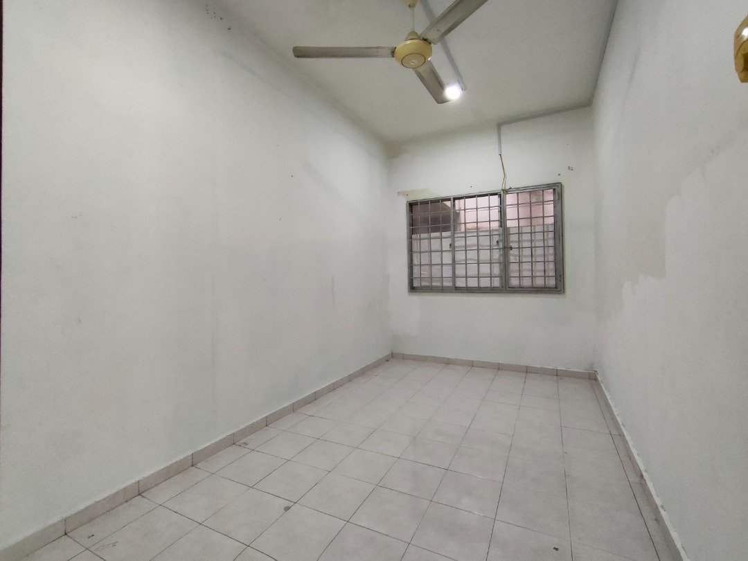 APARTMENT SERI MEWAH BLOK B TAMAN SERIMEWAH,KAJANG - photo 5