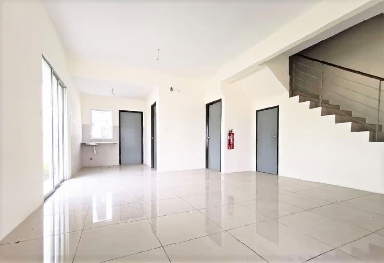 Double Storey House Irama Perdana Puncak Alam - photo 2