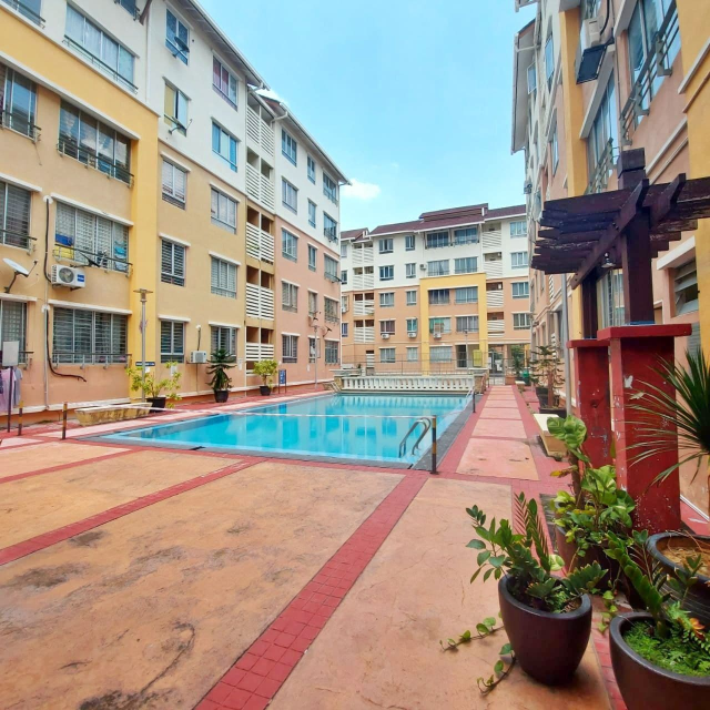 Apartment Laman Suria Kajang Utama