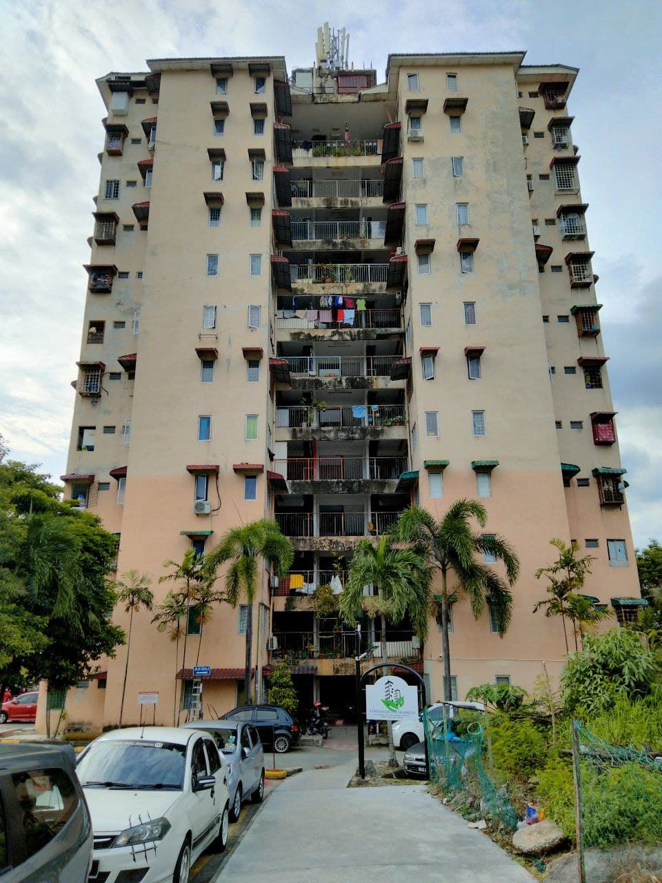 Pangsapuri Sri Shamelin Cheras