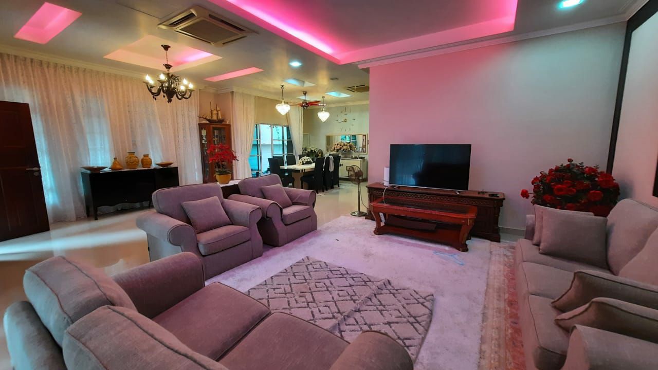 BANGLO 3 TINGKAT LE PUTRA AVENUE  SERI KEMBANGAN - photo 2