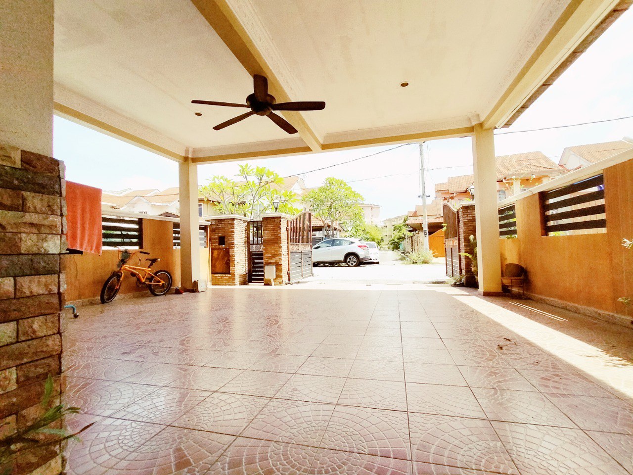 DOUBLE STOREY LINK HOUSE  SEKSYEN 7, BANGI - photo 4