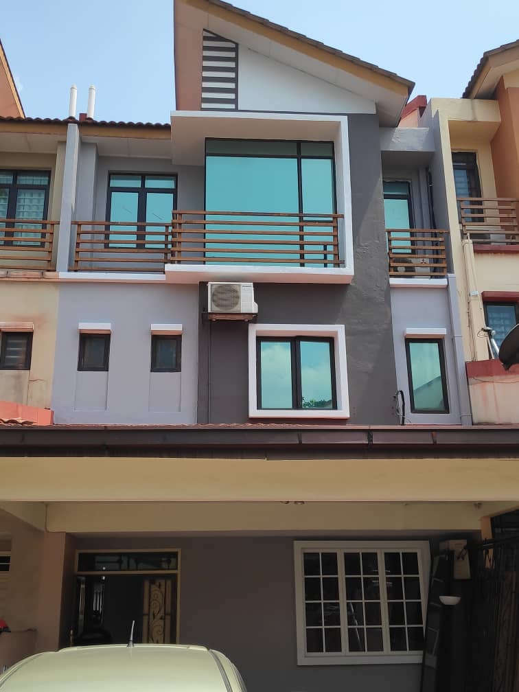 Three Storey Terrace Venture Heights ,Seri Kembang