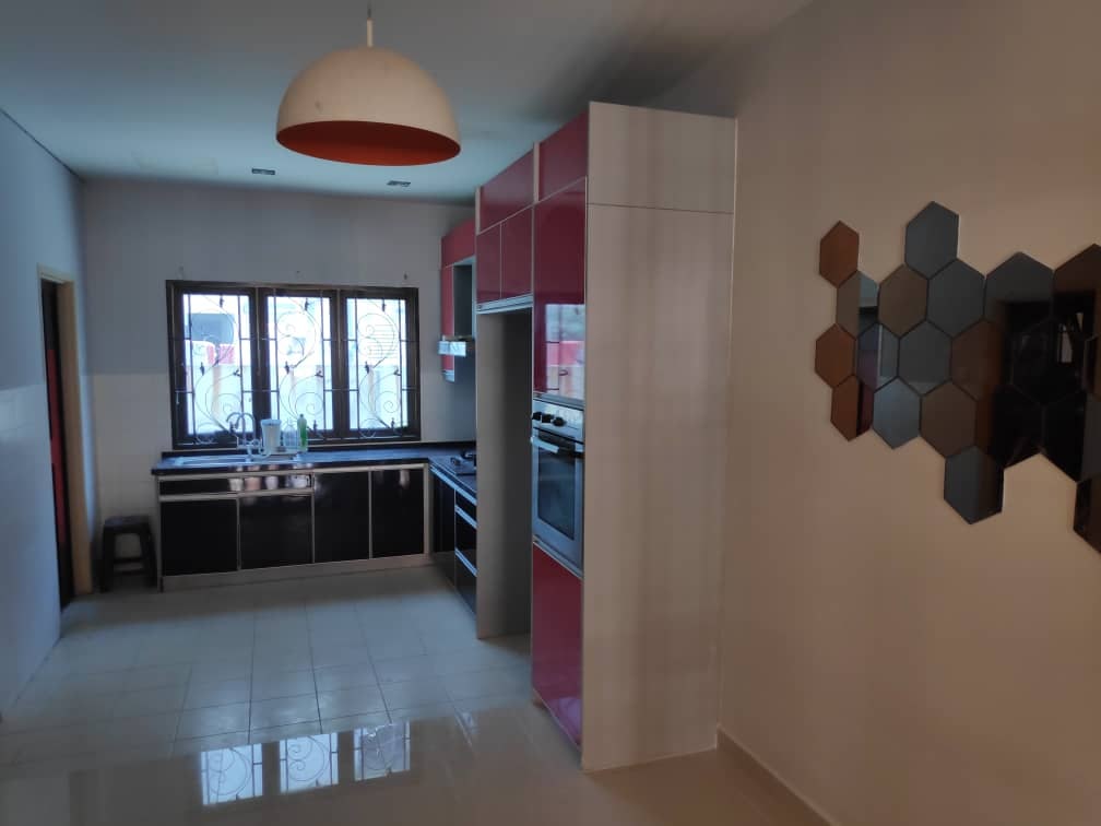 Three Storey Terrace Venture Heights ,Seri Kembang - photo 3