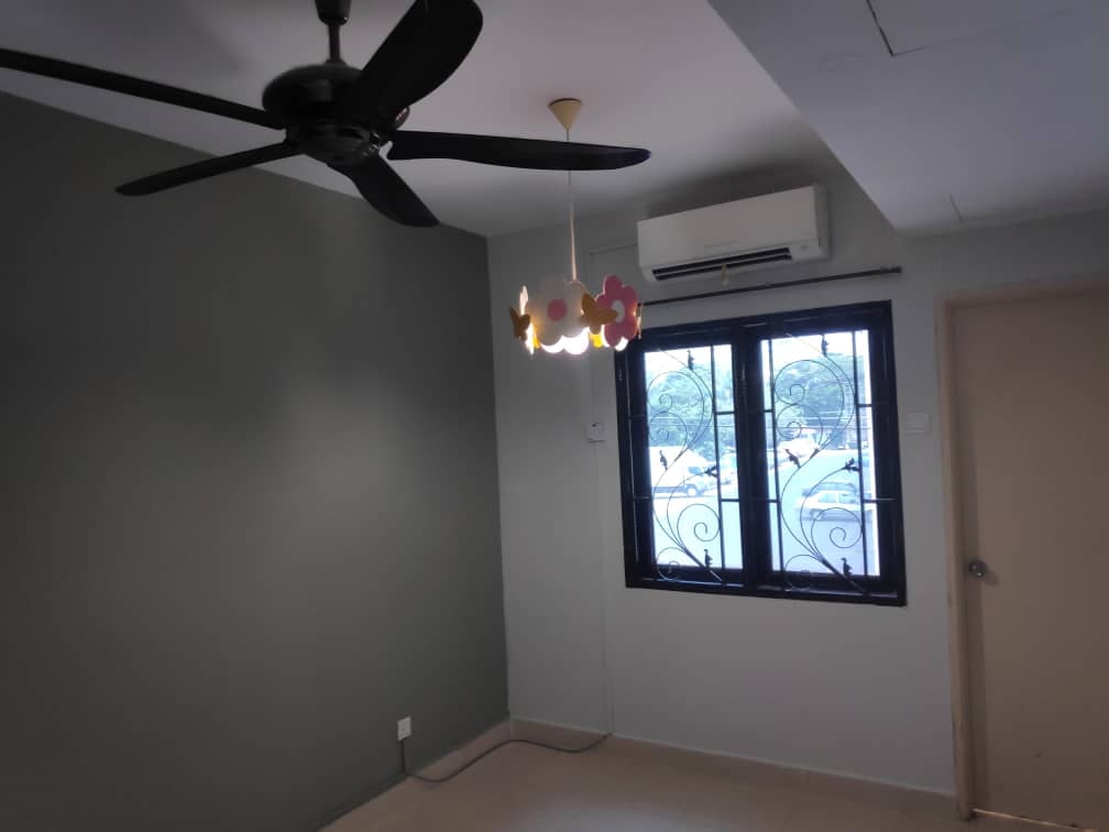 Three Storey Terrace Venture Heights ,Seri Kembang - photo 13