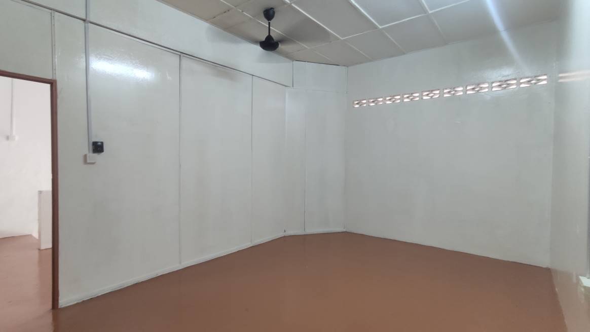 Shoplot, Bandar Sultan Sulaiman, Port Klang sebela - photo 3