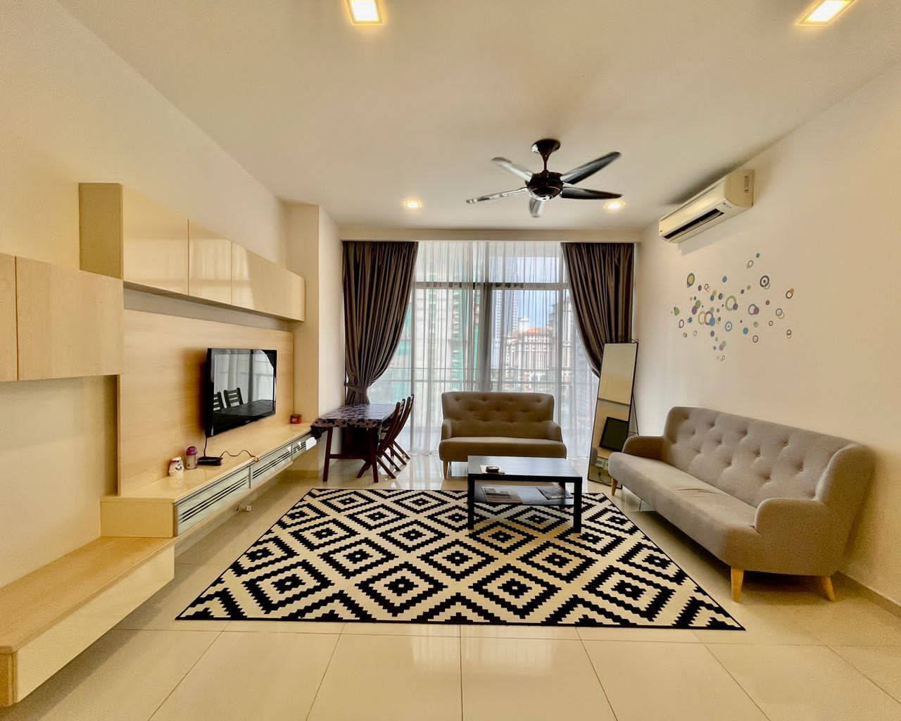 MIRAGE RESIDENCE KLCC JALAN YAP KWAN SENG - photo 2