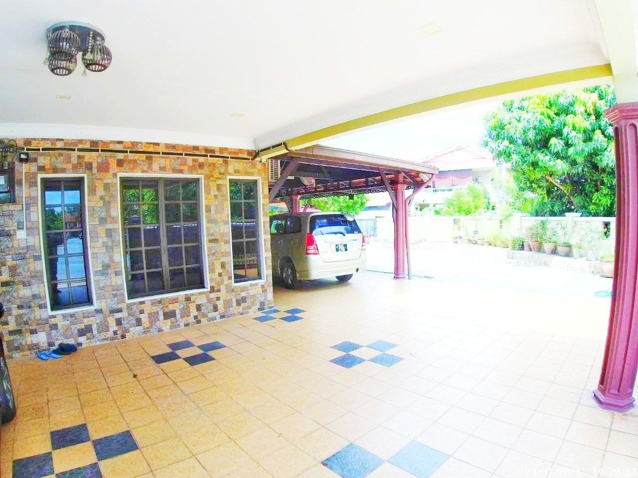 CORNER LOT FULLY RENOVATED DOUBLE STOREY SEKSYEN 7 - photo 2