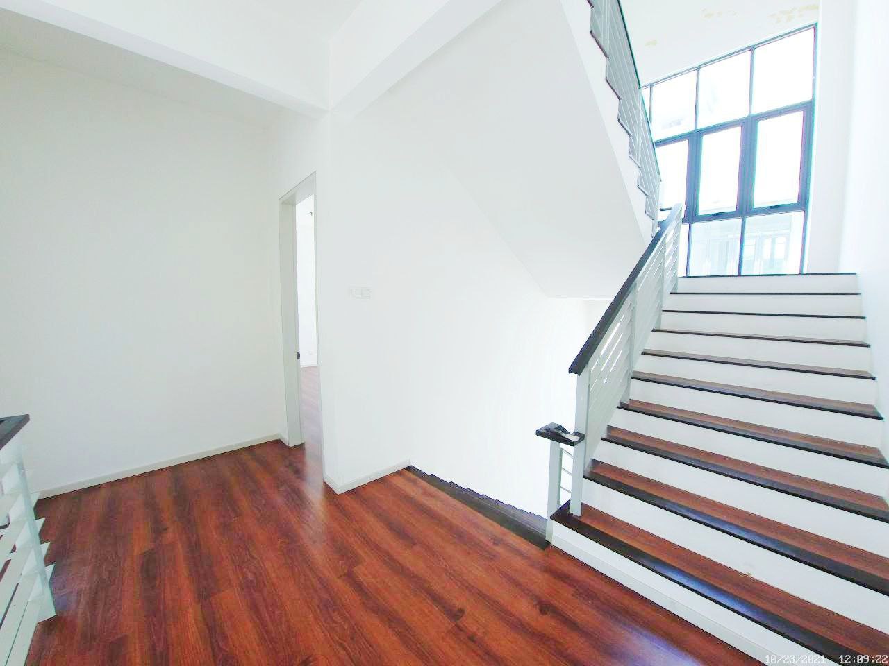 3 STOREY BUNGALOW LAMBAIAN RESIDENCE BANGI - photo 9