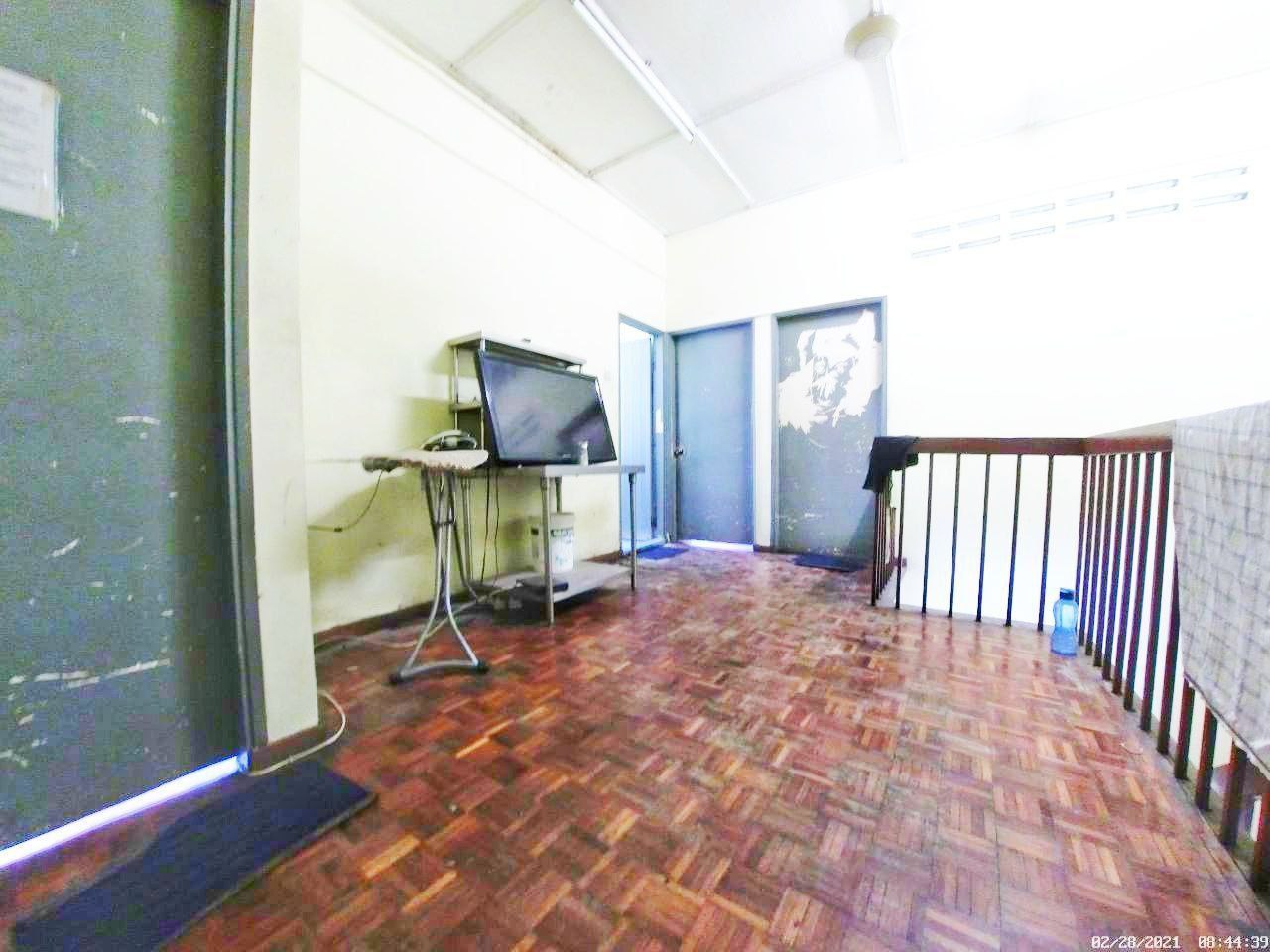 END LOT EXTENDED KITCHEN DOUBLE STOREY SS15 SUBANG - photo 9