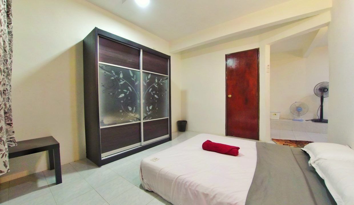 3 STOREY BUNGALOW PUTRA HILLS BUKIT RAHMAN PUTRA - photo 9