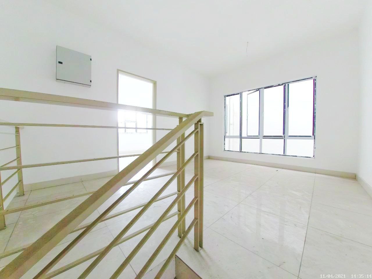 FACING LAKE 2 5 STOREY SUPERLINK CLOVER HOMES SEME - photo 7