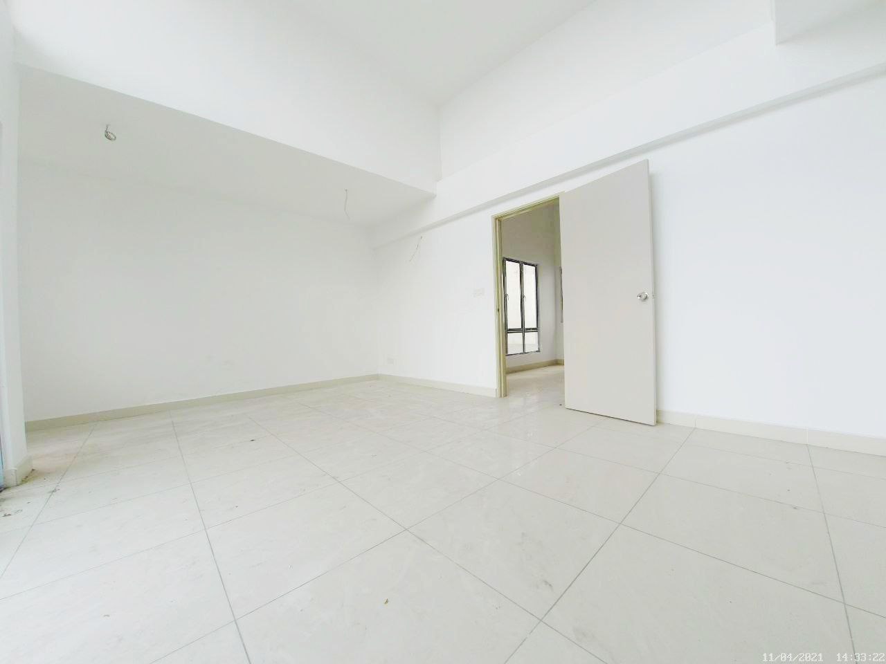 FACING LAKE 2 5 STOREY SUPERLINK CLOVER HOMES SEME - photo 10
