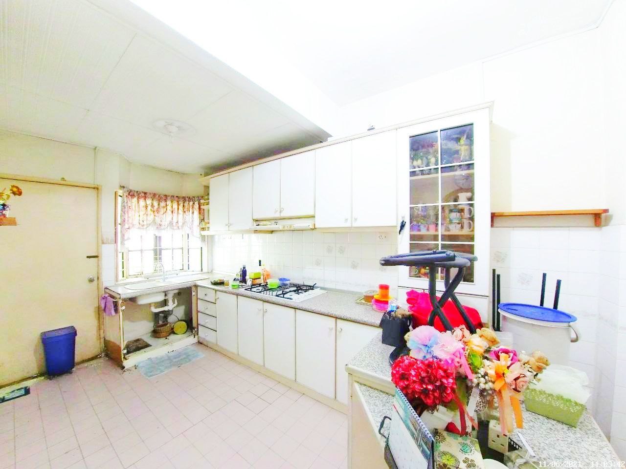 FACING OPEN PARTIALLY FURNISHED DOUBLE STOREY BAND - photo 8