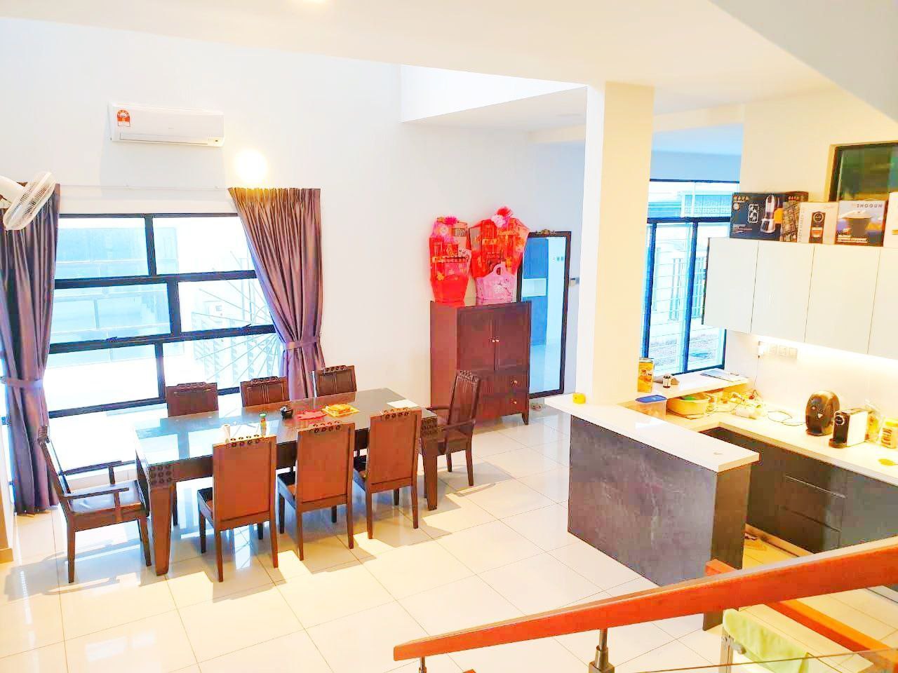 PARTIALLY FURNISHED 2 5 STOREY SEMI D 16 SIERRAS L - photo 5