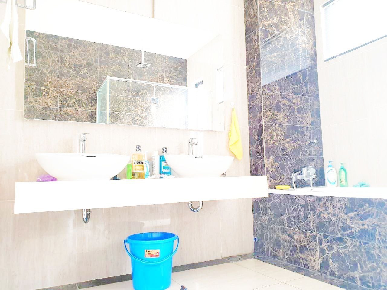 PARTIALLY FURNISHED 2 5 STOREY SEMI D 16 SIERRAS L - photo 9