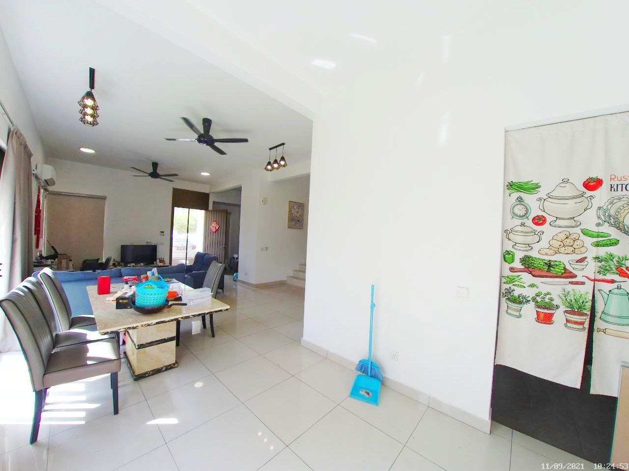 CORNER LOT FULLY FURNISHED DOUBLE STOREY SEMI-D LE - photo 8