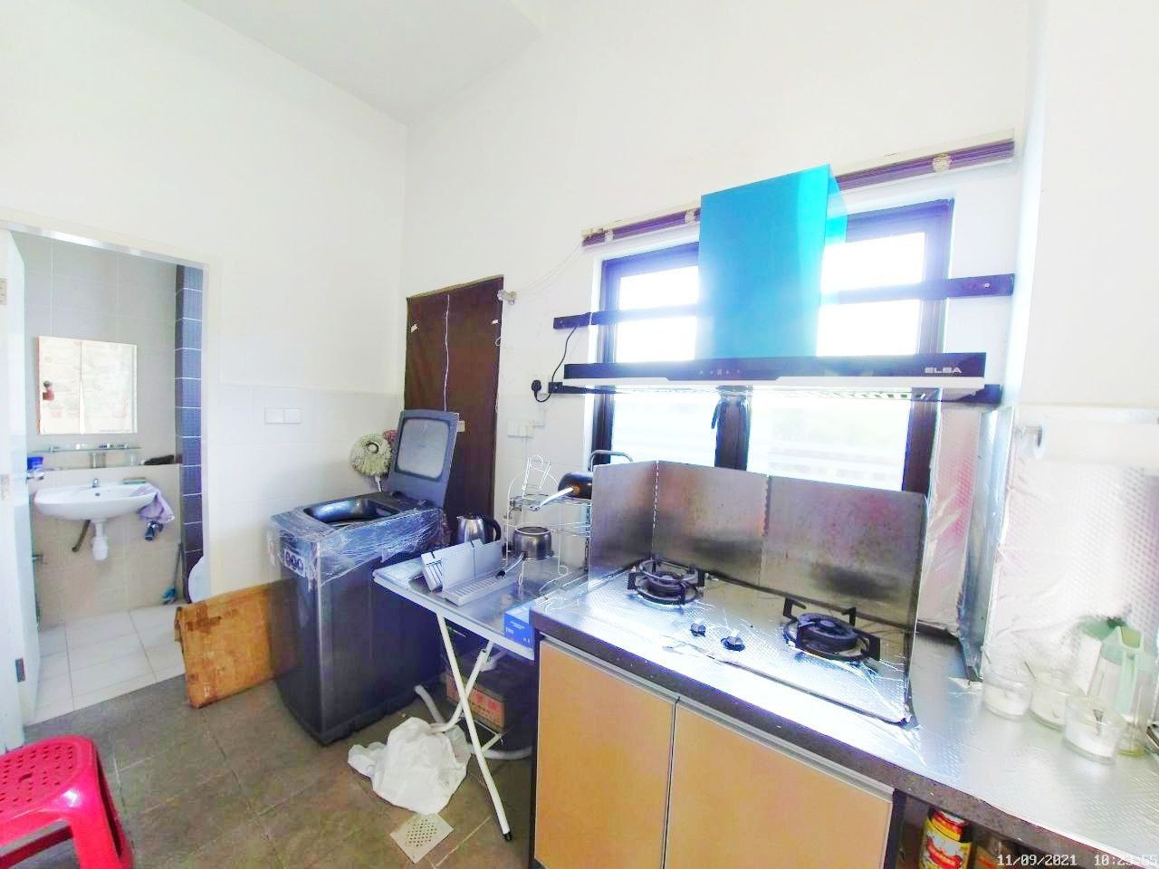 CORNER LOT FULLY FURNISHED DOUBLE STOREY SEMI-D LE - photo 11