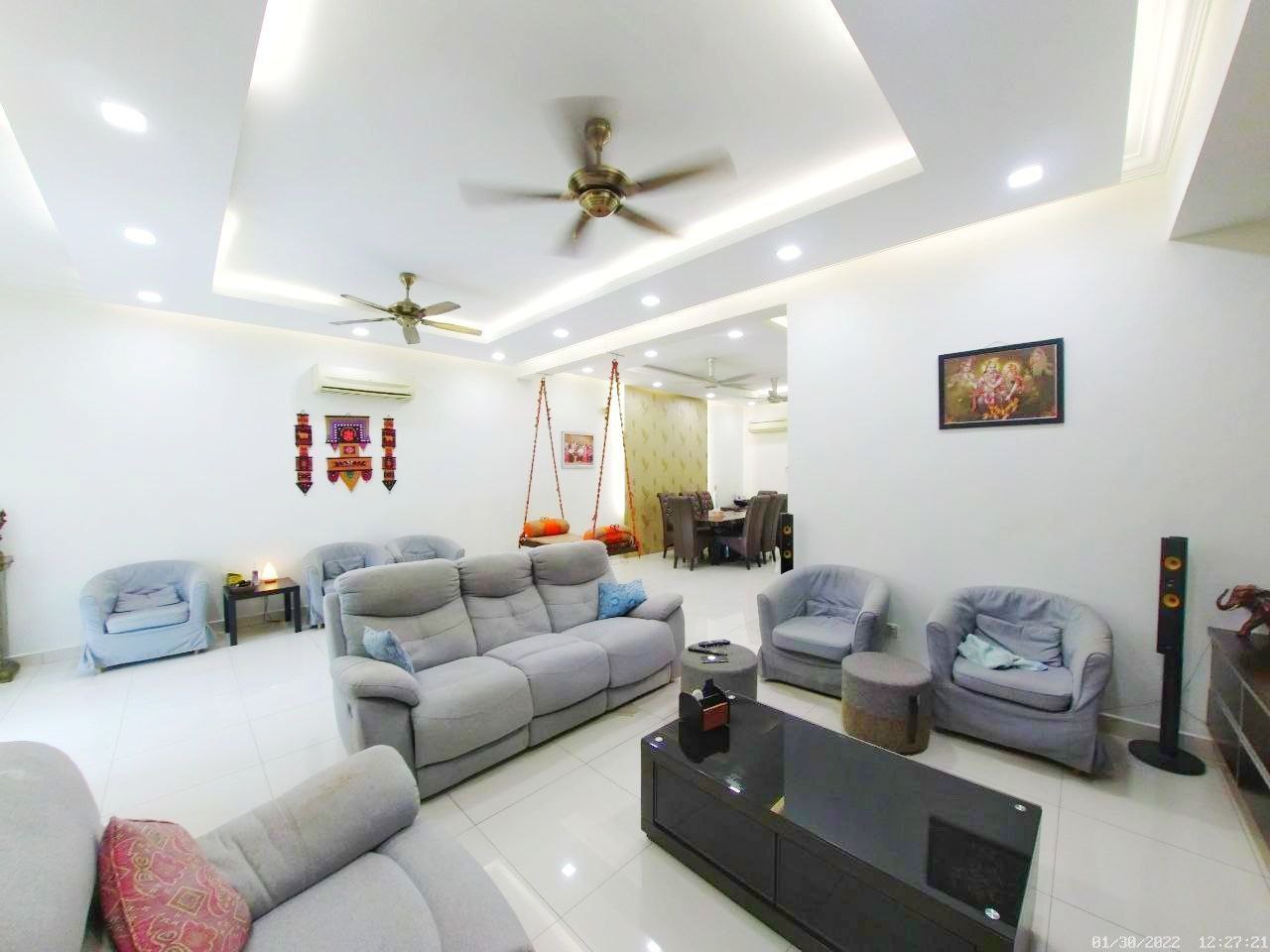 RENOVATED PARTIALLY FURNISHED 2 5 STOREY SUPERLINK - photo 6