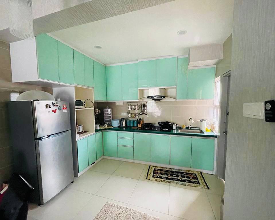 BEAUTIFUL FULLY FURNISHED SAUJANA ASTER CONDO PRES - photo 3