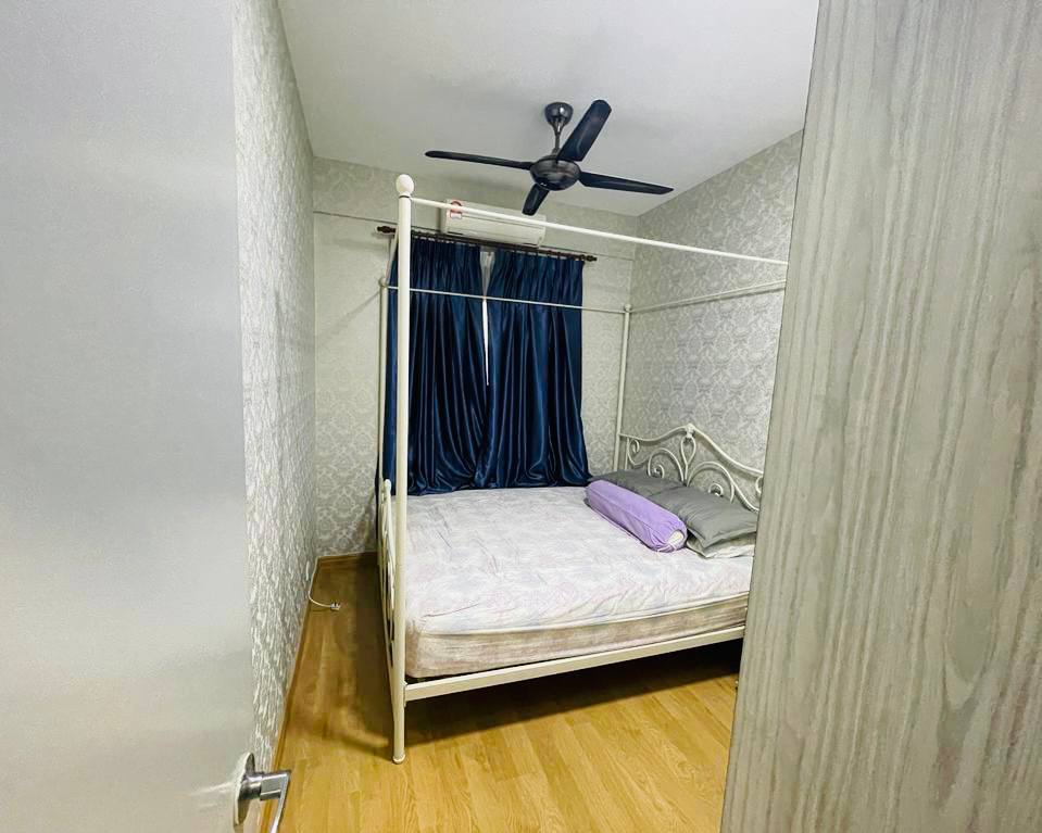 BEAUTIFUL FULLY FURNISHED SAUJANA ASTER CONDO PRES - photo 6