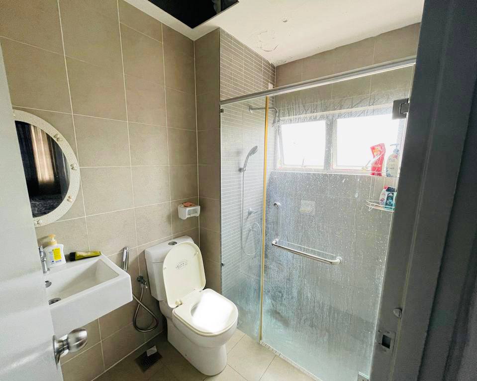 BEAUTIFUL FULLY FURNISHED SAUJANA ASTER CONDO PRES - photo 9
