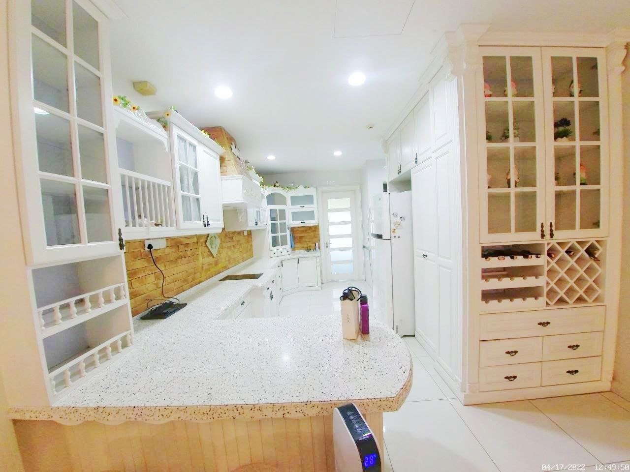 FACING OPEN FULLY RENOVATED 2 5 STOREY SUPERLINK U - photo 8