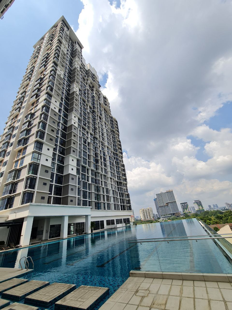 BEAUTIFUL SHAMELIN STAR CHERAS KL