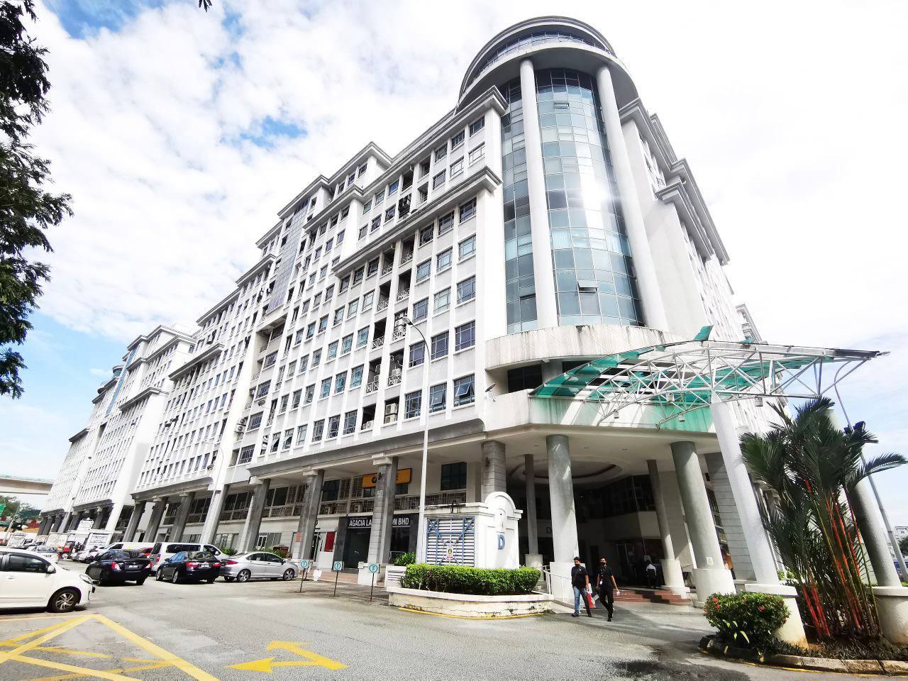 Renovated Office Lot unit Kelana Jaya Square Kelan - photo 1