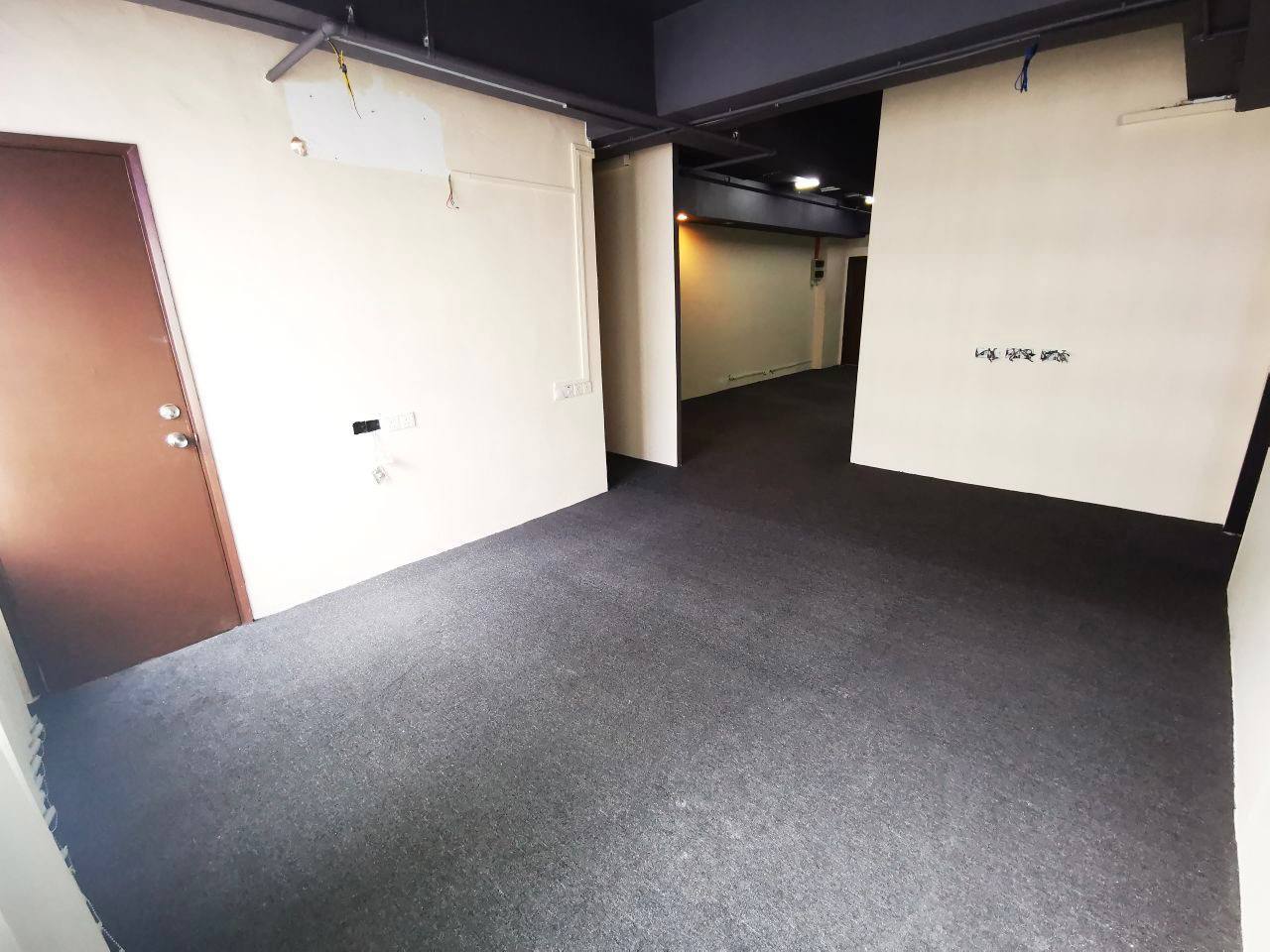 Renovated Office Lot unit Kelana Jaya Square Kelan - photo 8