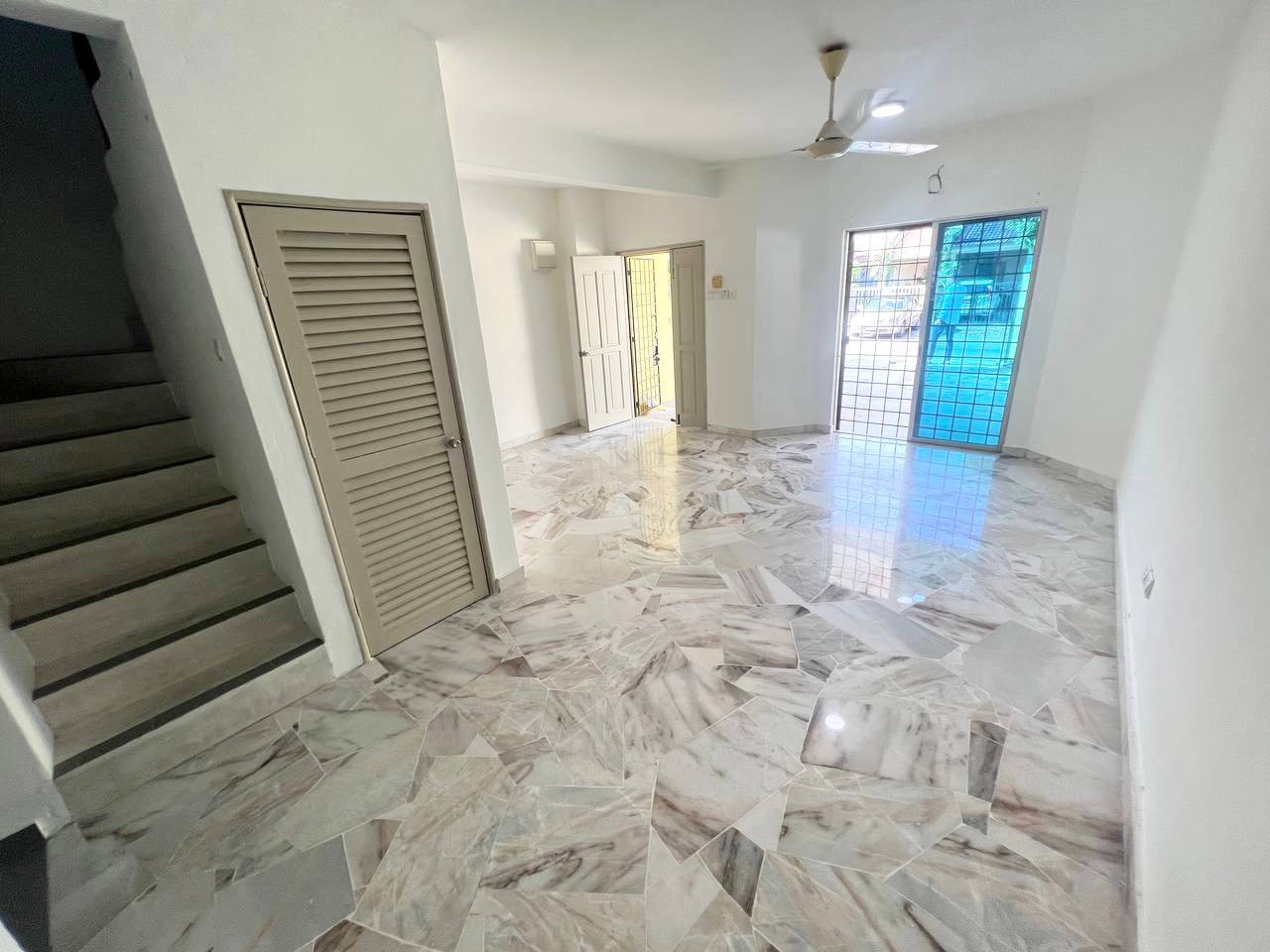 Renovated Double Storey House Saujana Impian Kaja - photo 9
