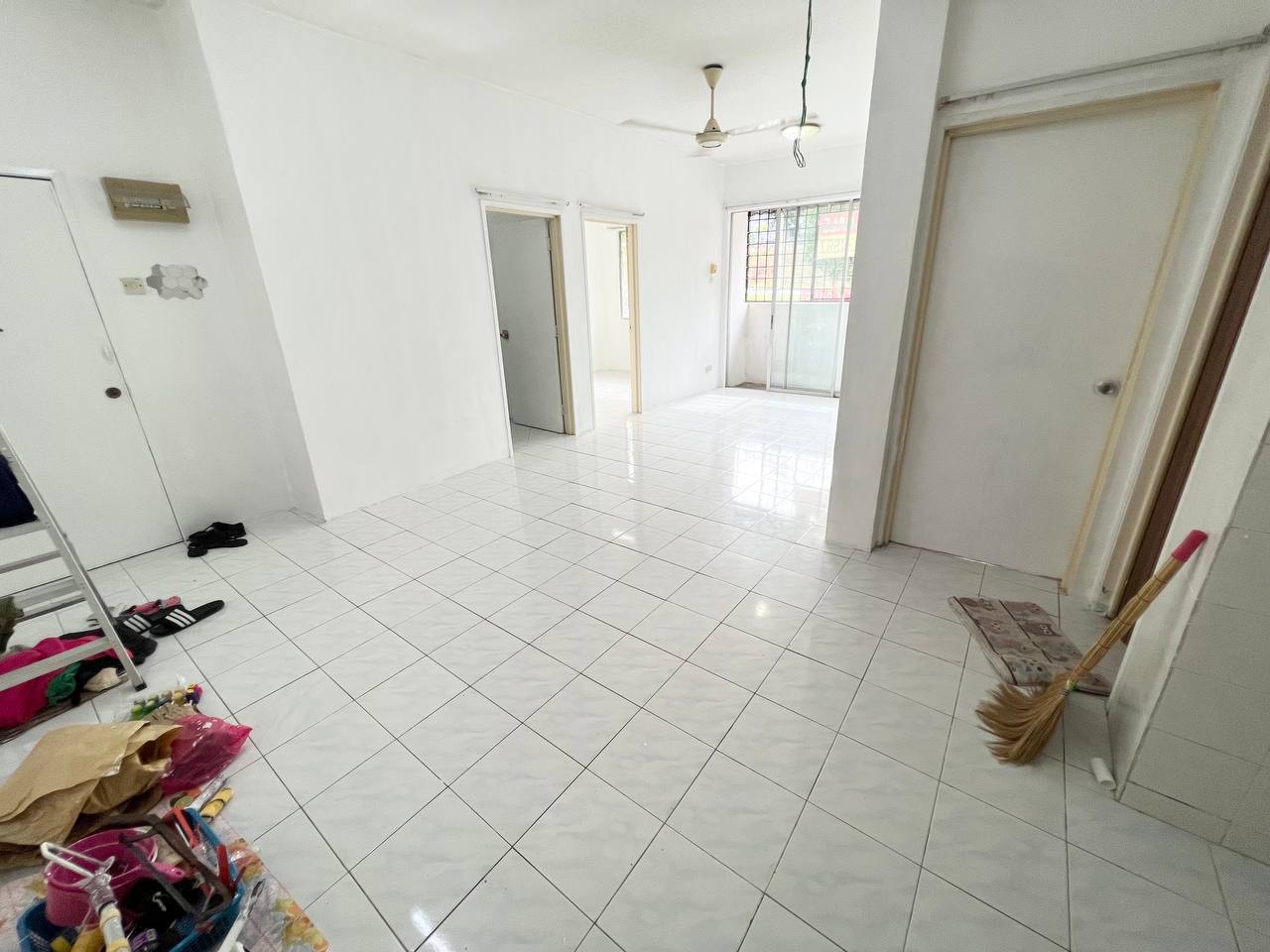 Facing Open Putra Impian Apartment Seri Kembangan - photo 5