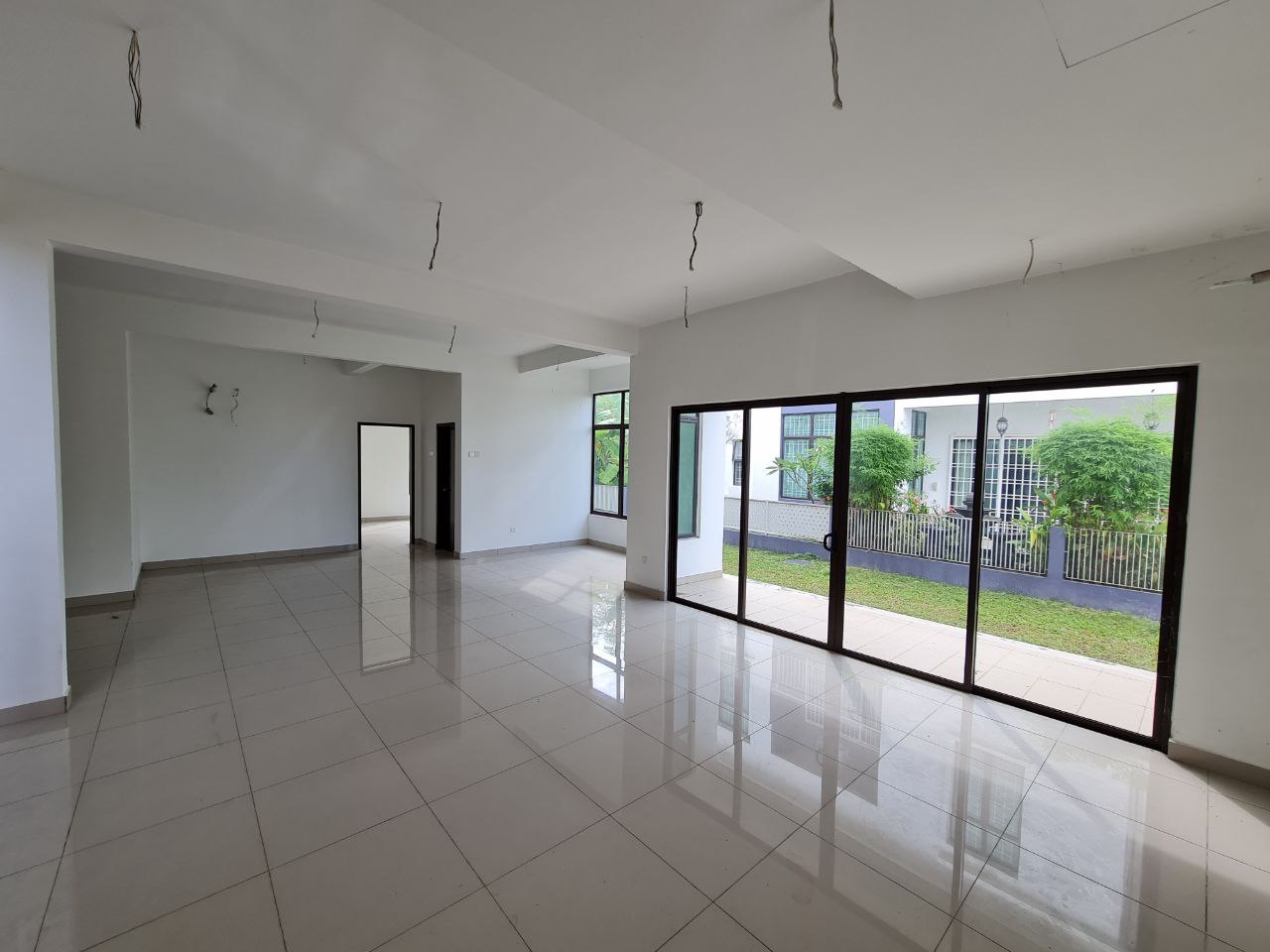 NICE 2 Storey Semi D For Sale at Perdana Lakeview - photo 2
