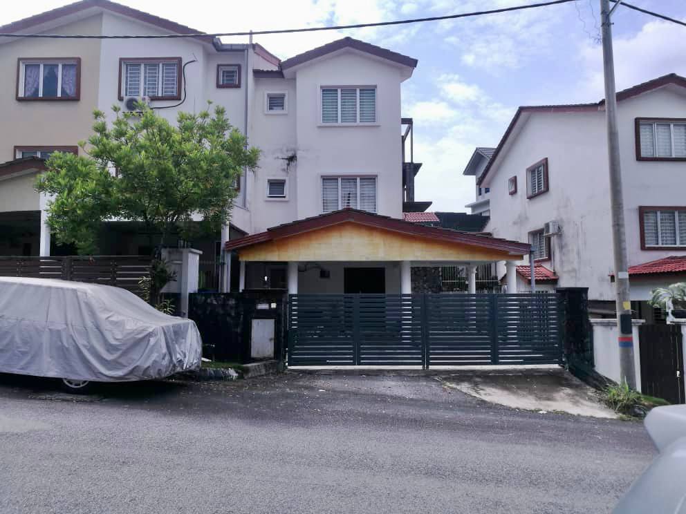 3 Storey Terrace Endlot Taman Bukit Permata GombaK