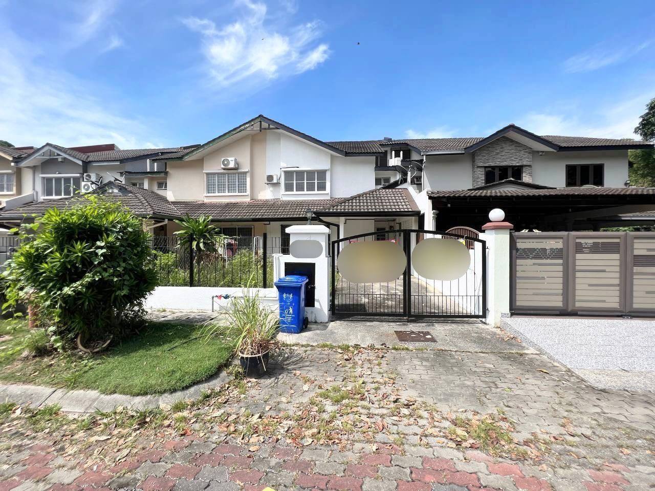 Double Storey Terrace Bukit rimau Kota Kemuning Sh