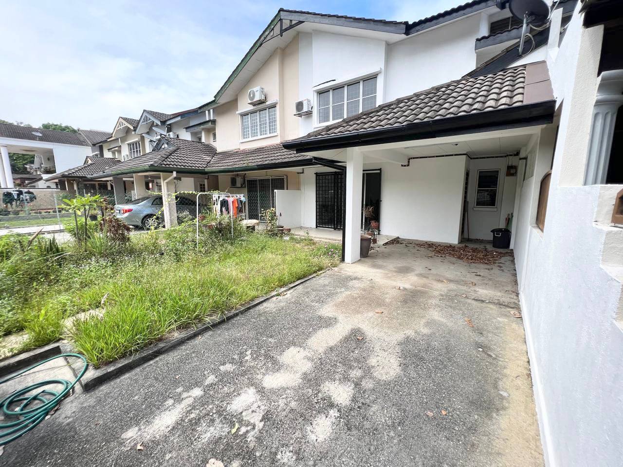 Double Storey Terrace Bukit rimau Kota Kemuning Sh - photo 2