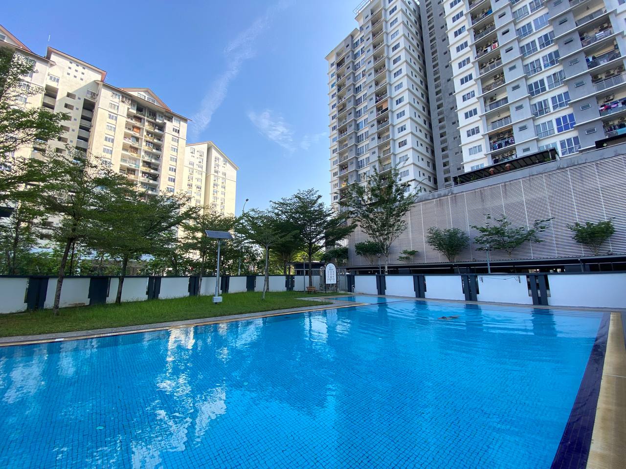 Astana Lumayan Condominium Bandar Sri Permaisuri C - photo 2