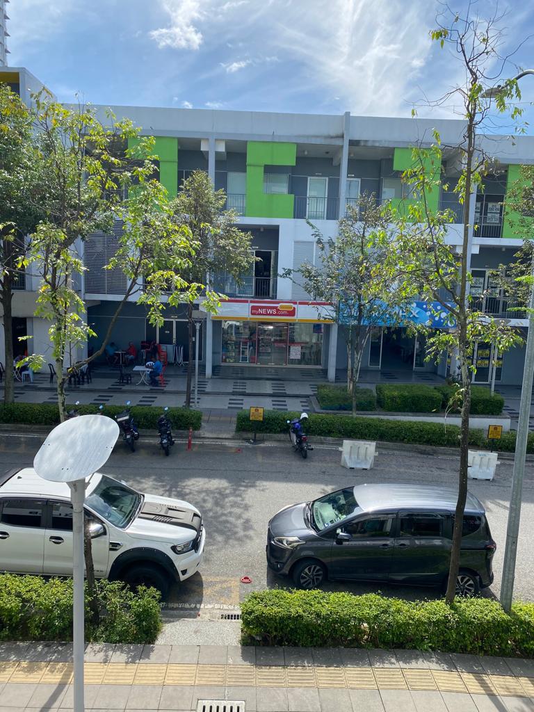 3 Storey Shop Office at Midlfields Square Sg Besi - photo 2