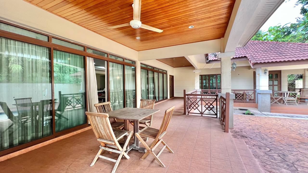2 Storey Bungalow at Sg Buloh Country Resort - photo 4