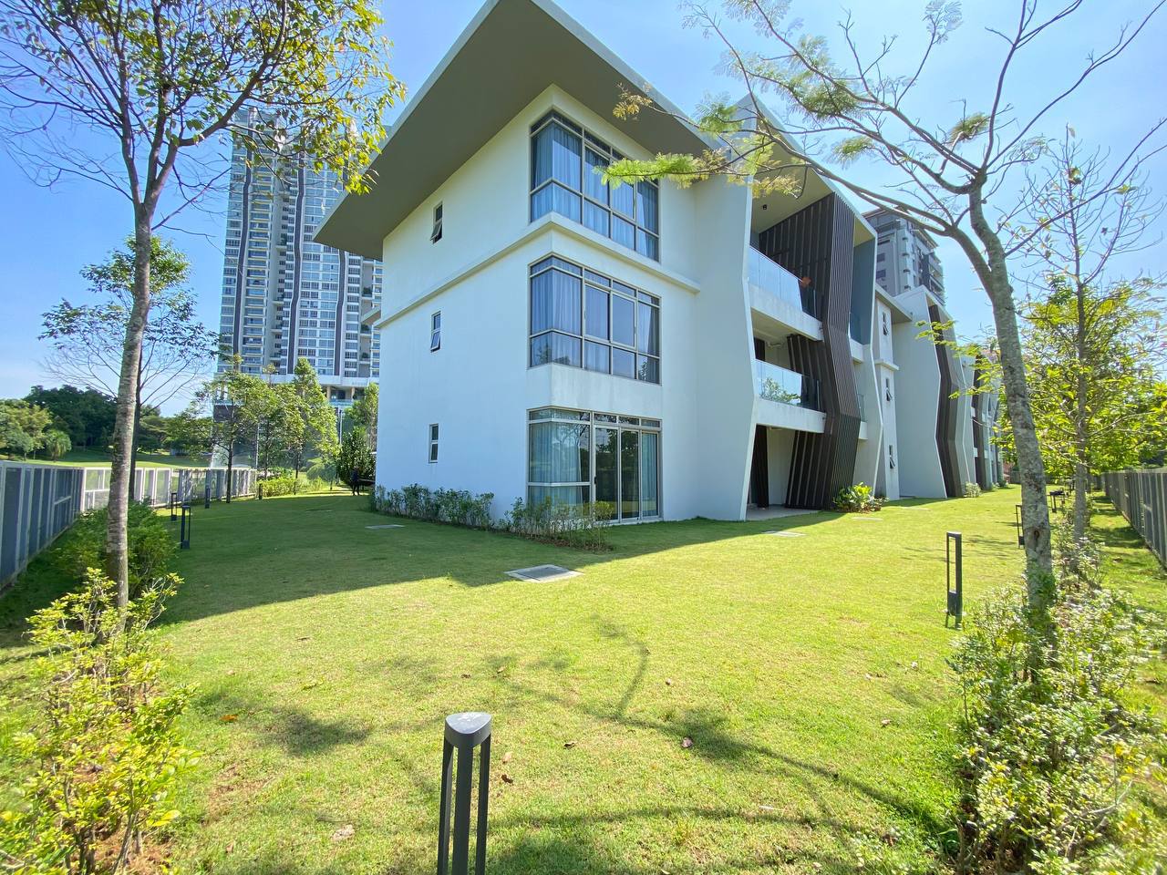 Luxury Condo Villa Par 3 IOI Resort Putrajaya - photo 2