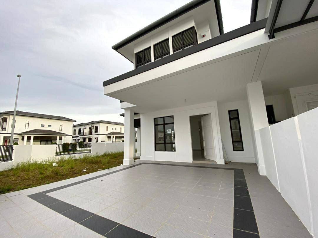 Corner lot Double Storey House Eco Grandeur Type A