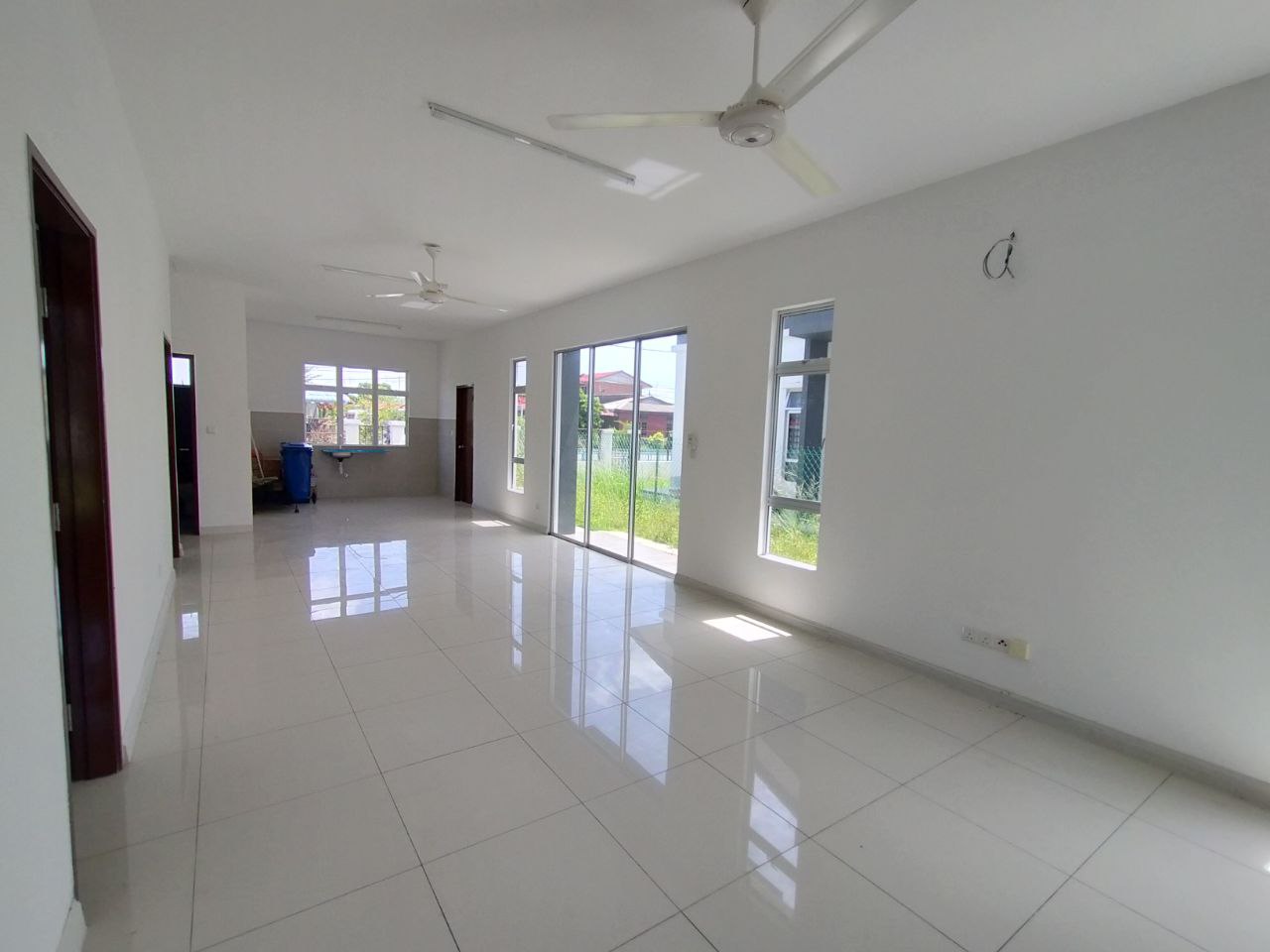 Facing Playground Single Storey Semi D Taman Chang - photo 3