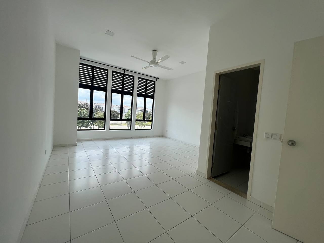 2 Storey Terrace House Eco Grandeur Graham Garden - photo 2